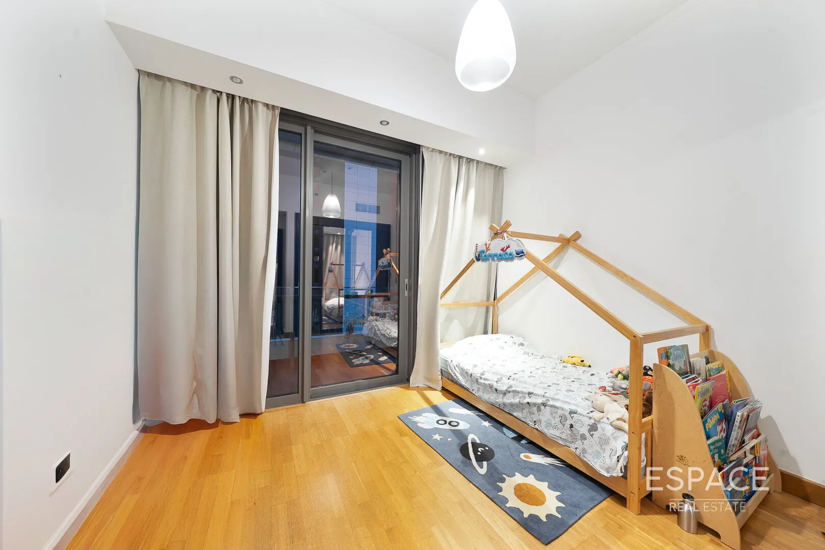 PropertiesGalleryCamera