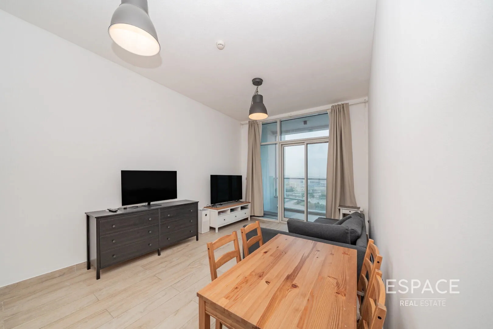 single static gallery