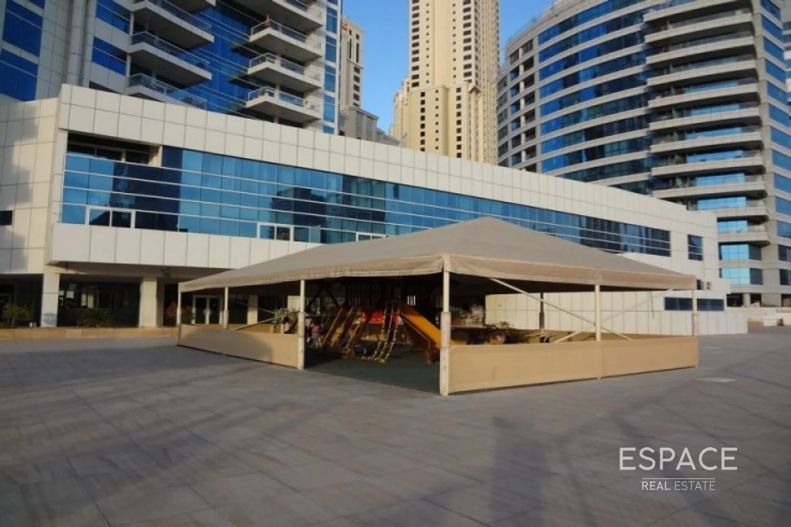 single static gallery