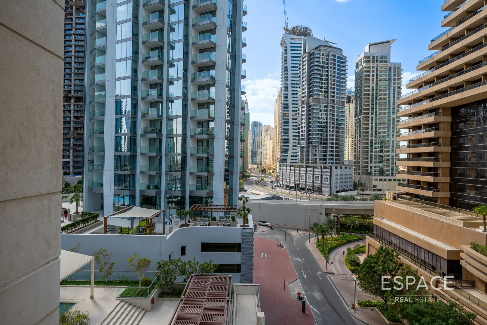 PropertiesGalleryCamera