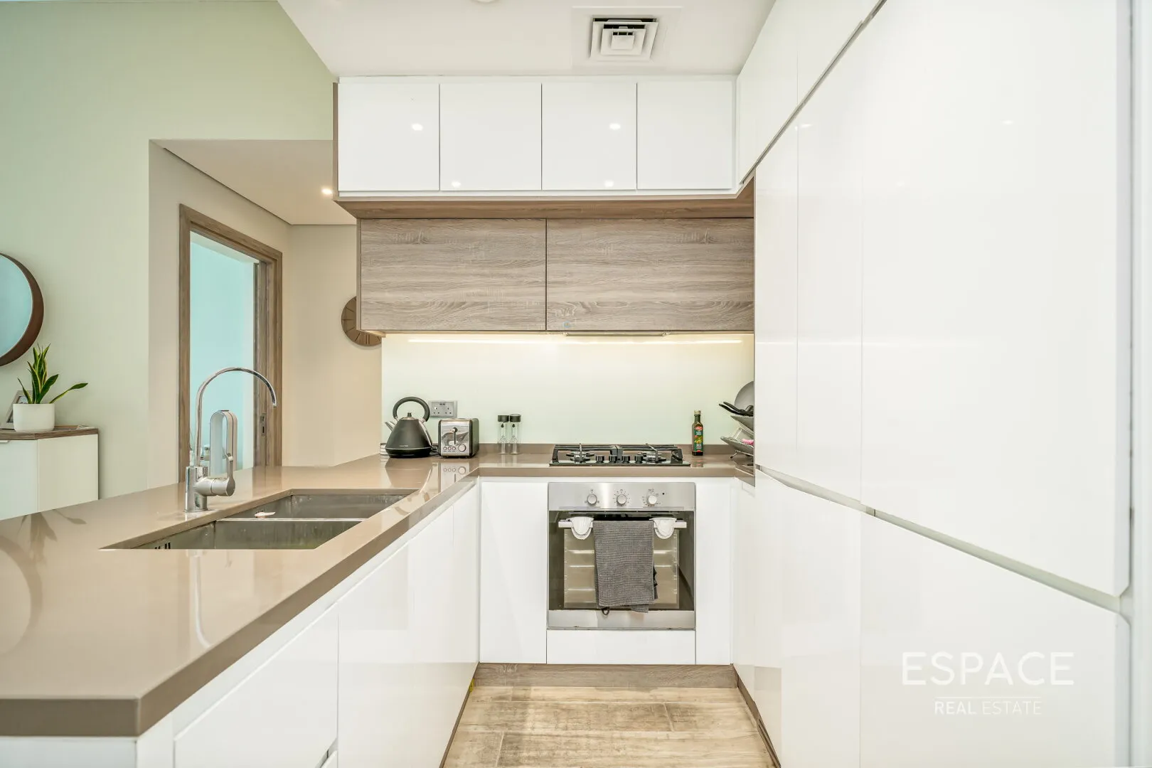 single static gallery