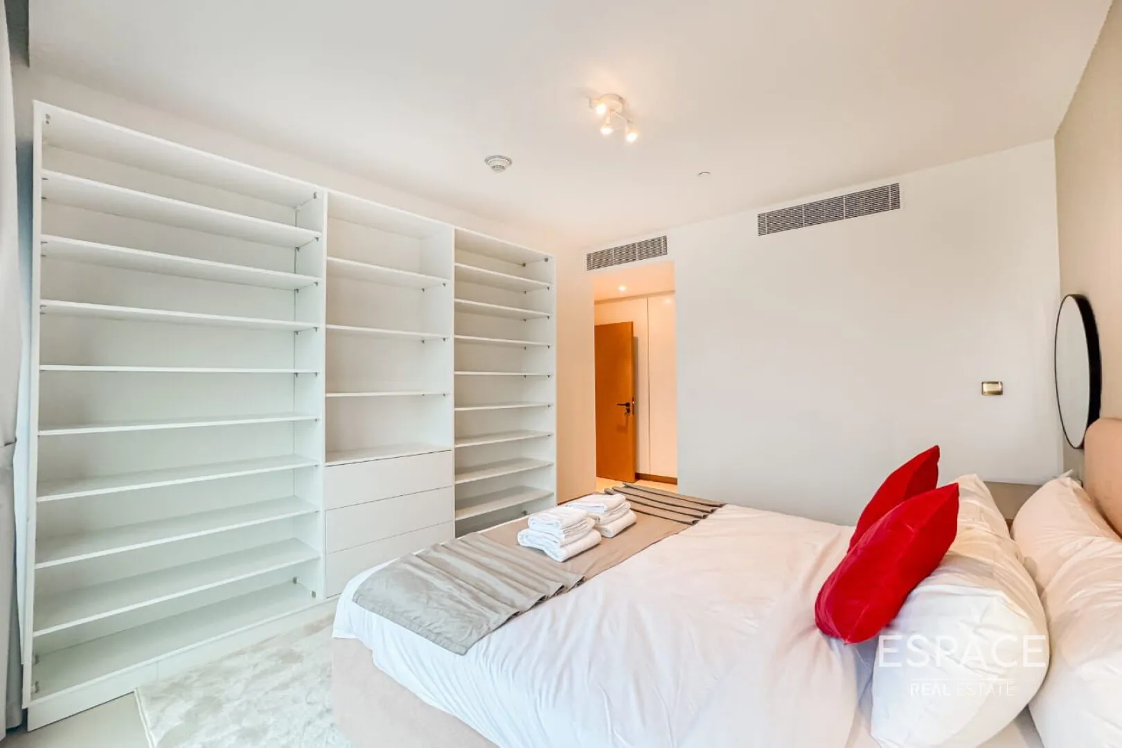 single static gallery