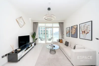 EMAAR Beachfront - Sunrise Bay Tower 1, Dubai Harbour, Dubai - Espace