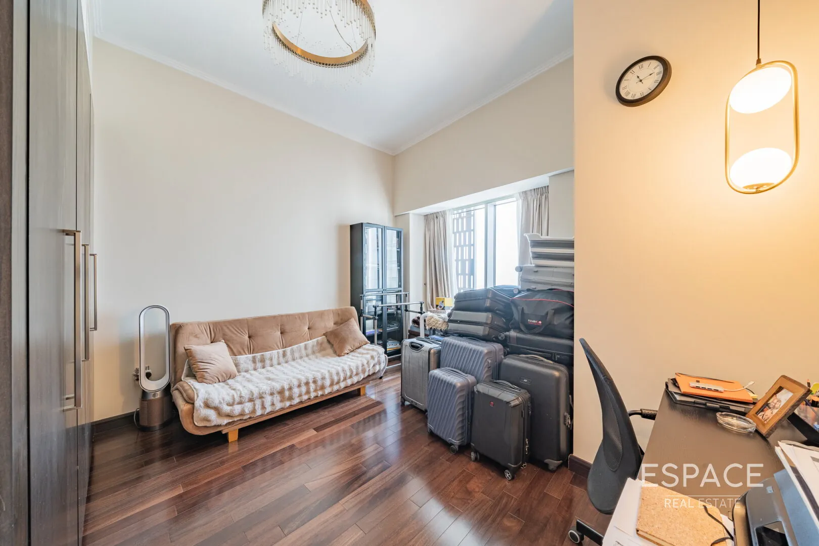 PropertiesGalleryCamera