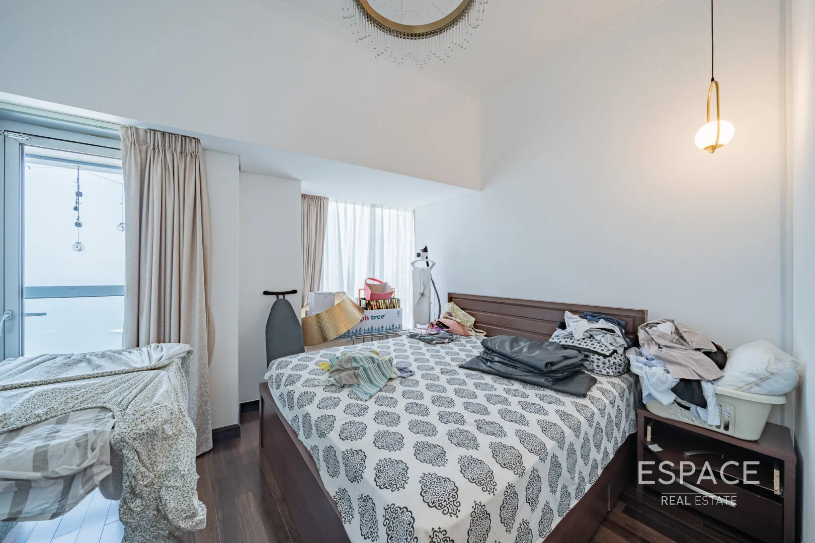PropertiesGalleryCamera