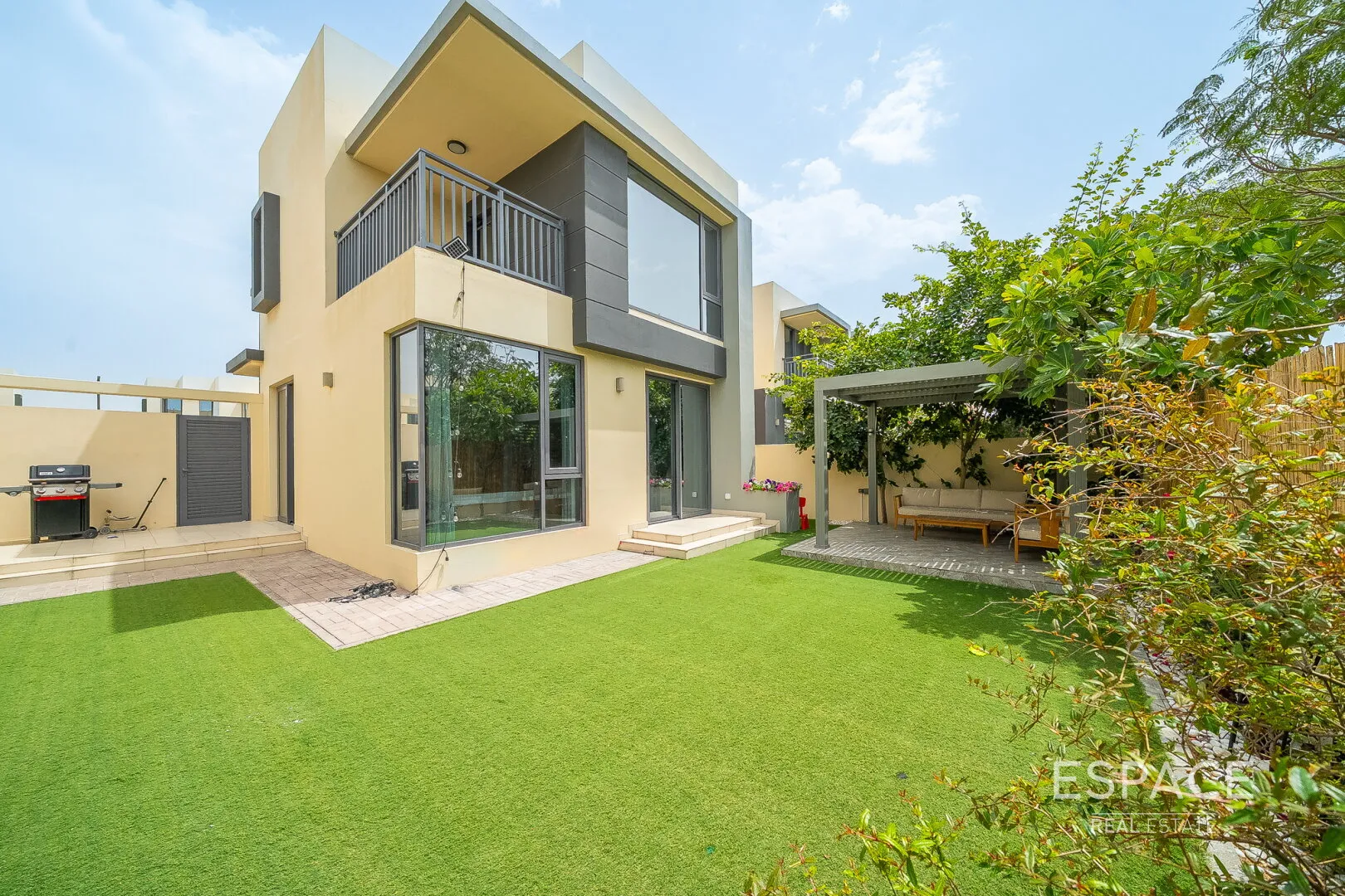 single static gallery