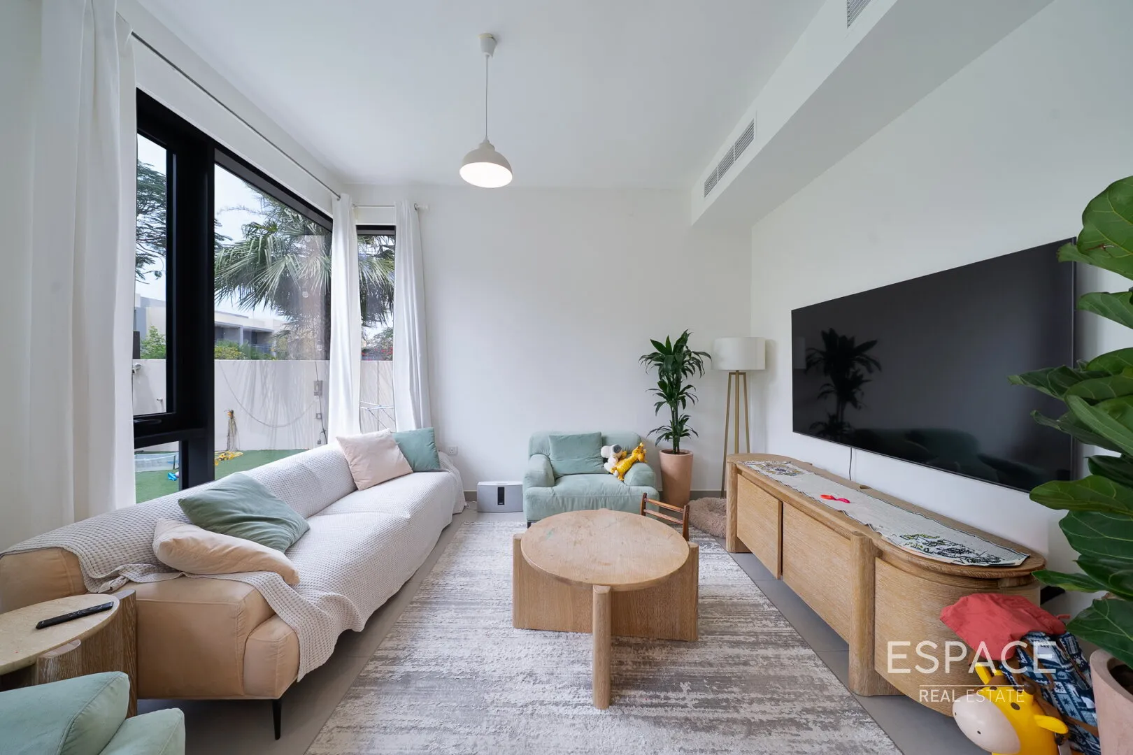 single static gallery