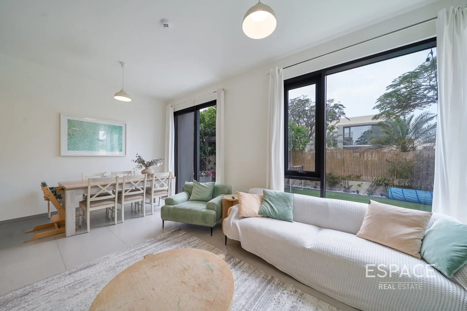 single static gallery