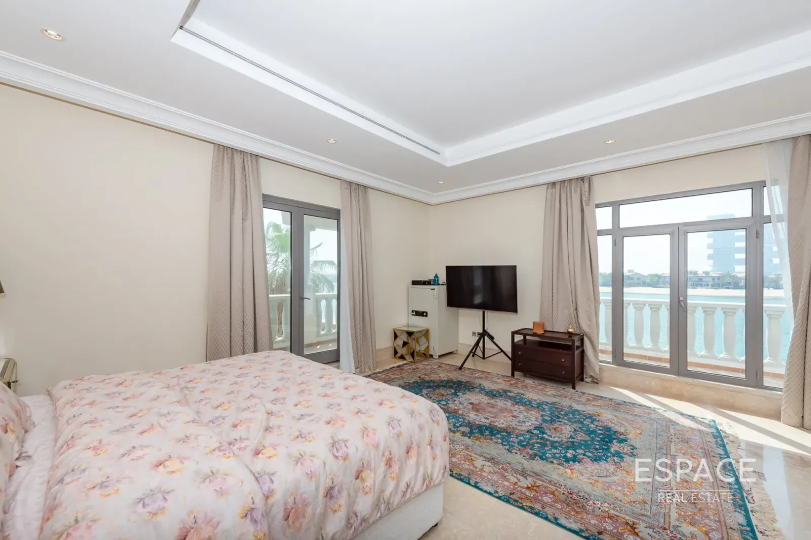 PropertiesGalleryCamera