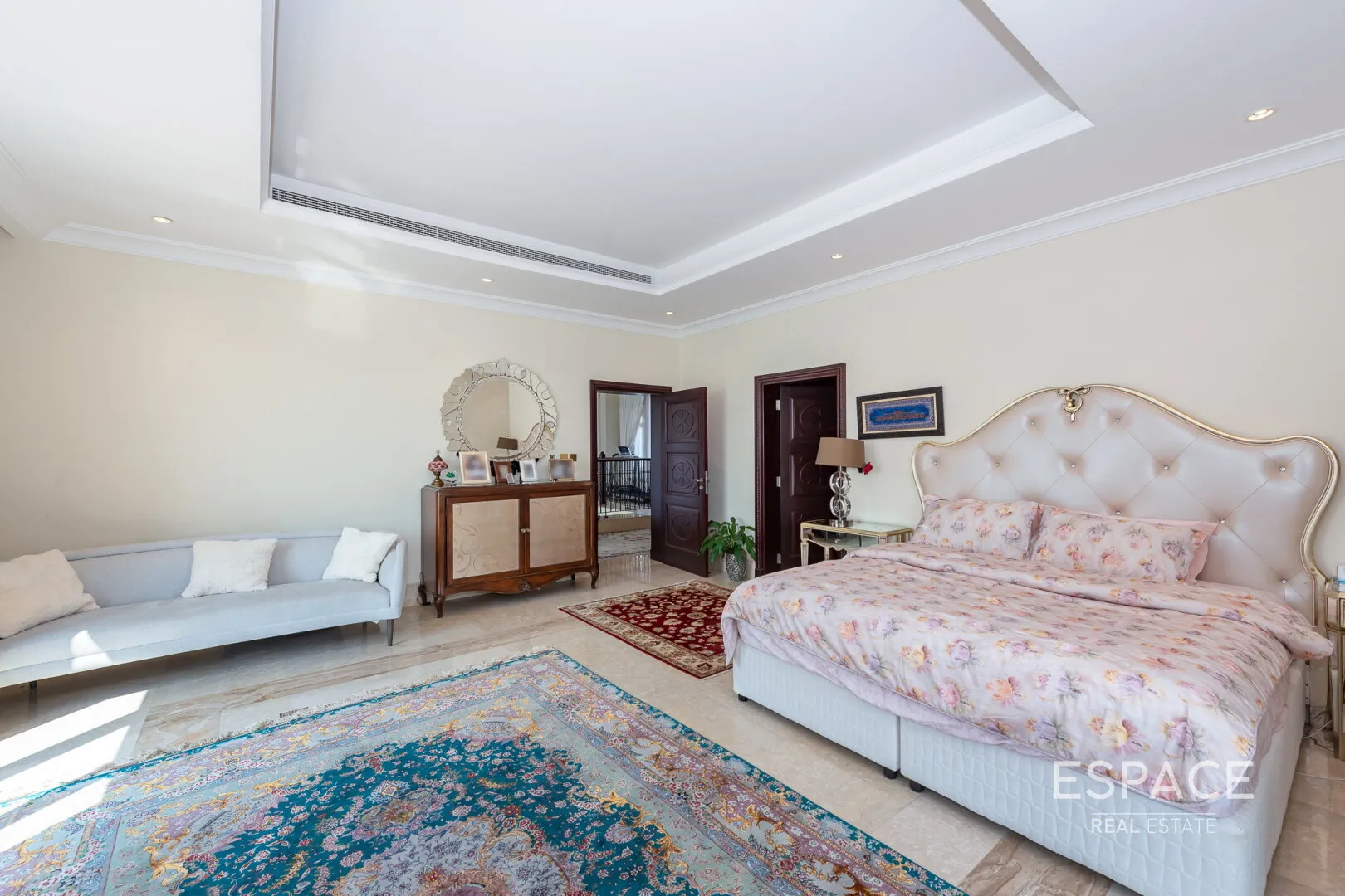 PropertiesGalleryCamera