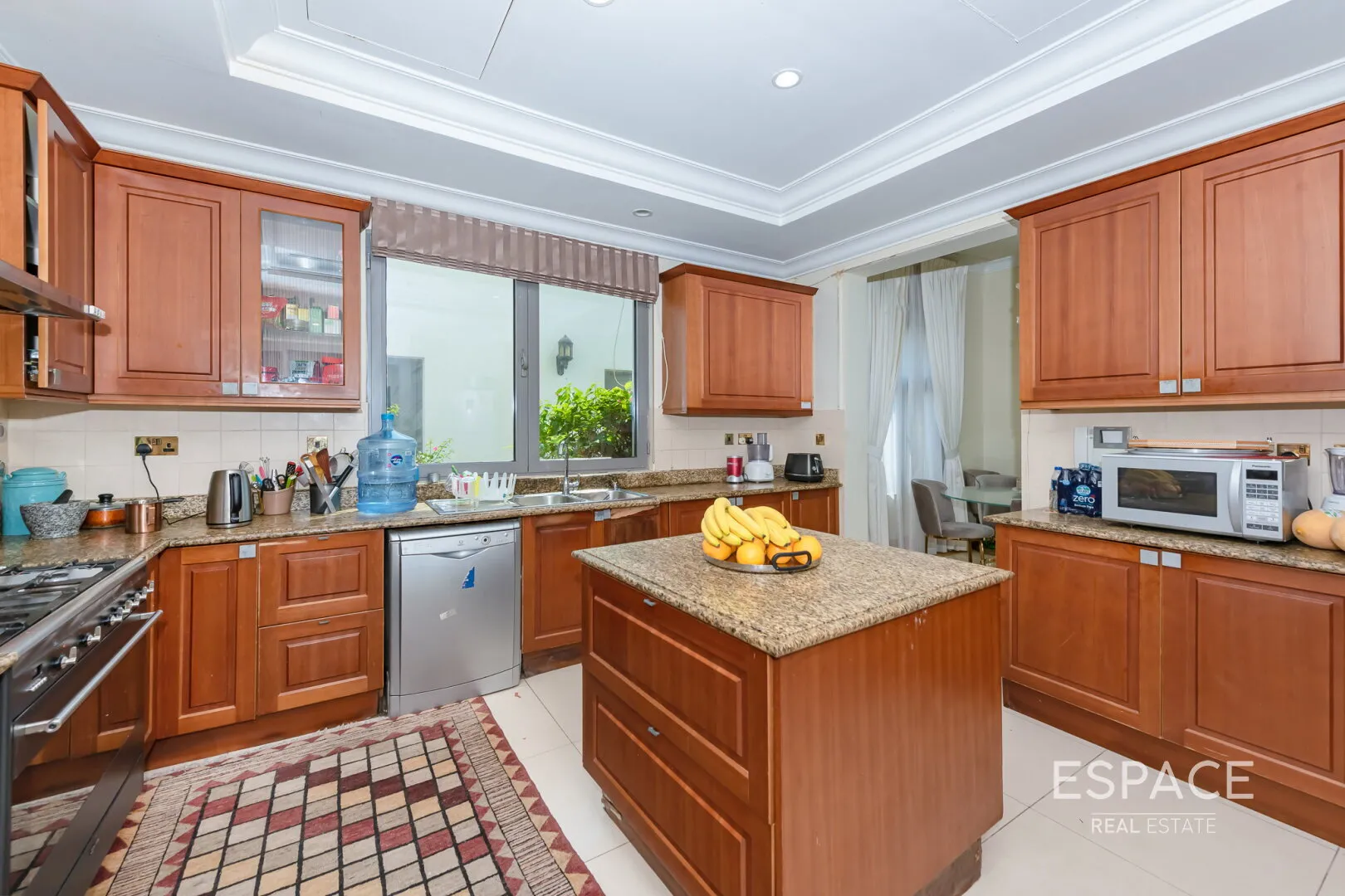 single static gallery