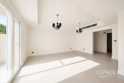 Springs 14, Springs, Dubai - Espace