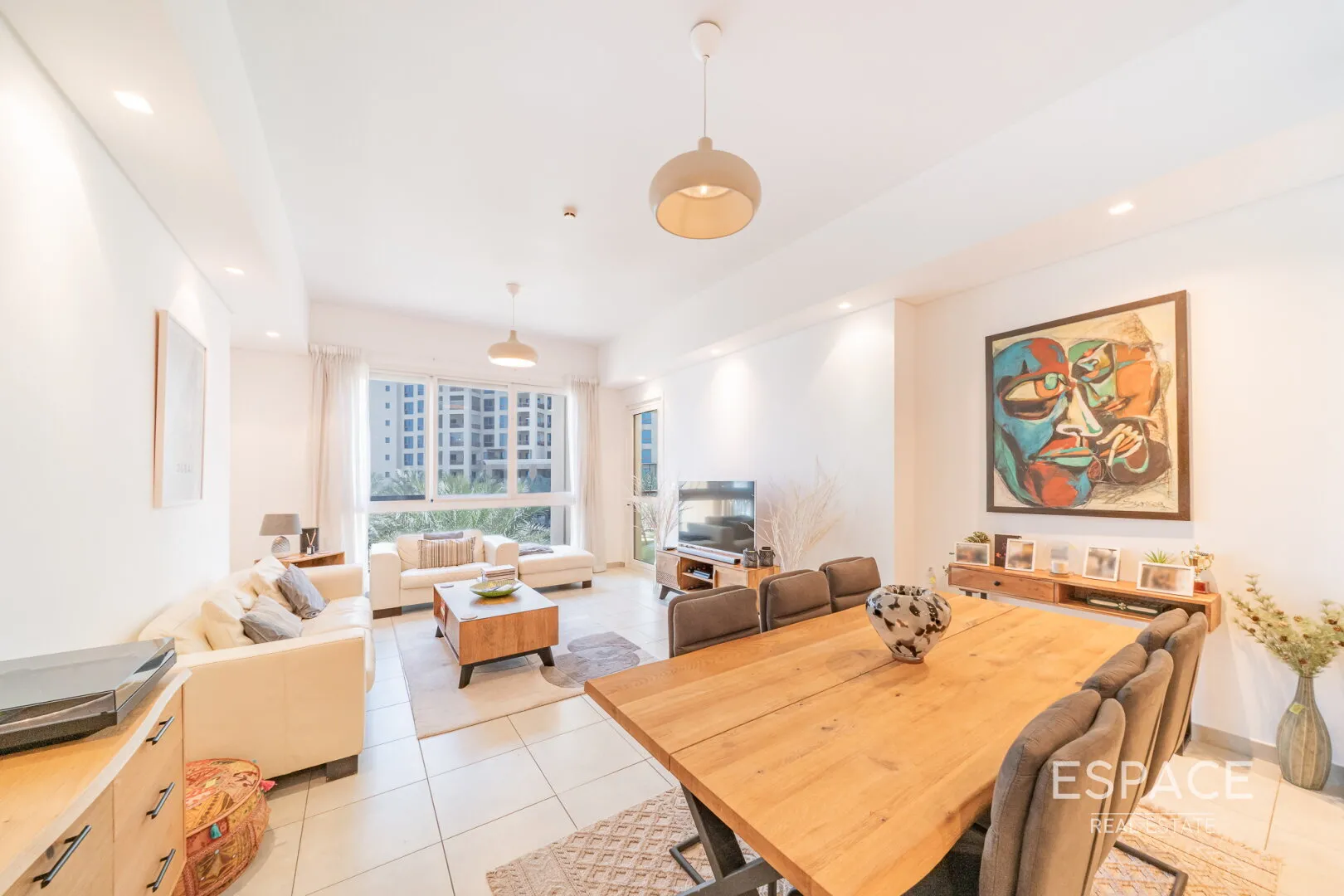 single static gallery