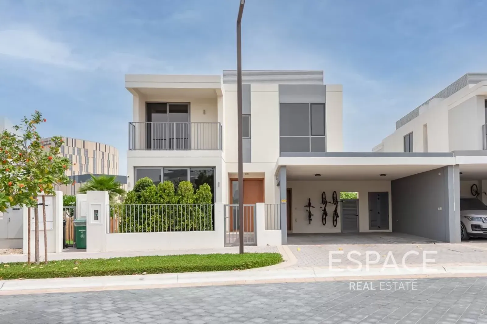 PropertiesGalleryCamera