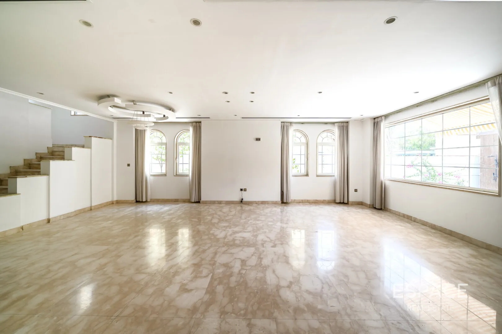 PropertiesGalleryCamera