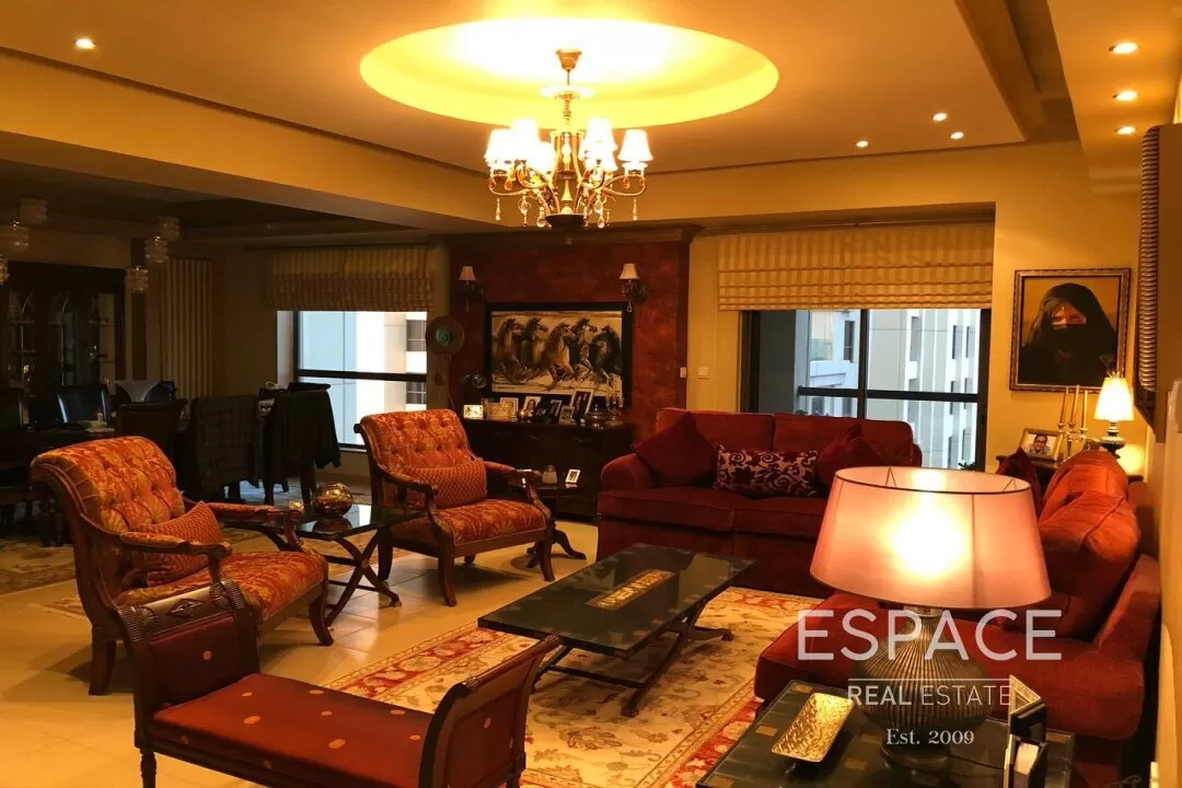 single static gallery