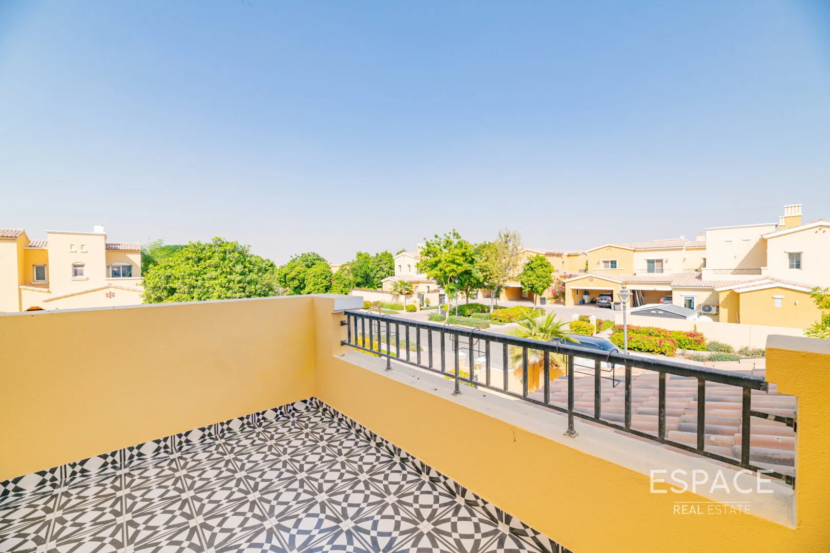 single static gallery