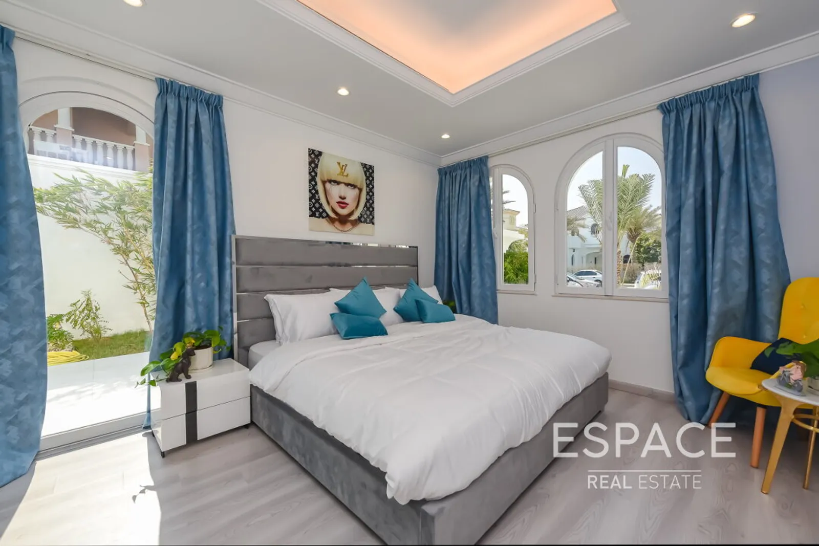 PropertiesGalleryCamera