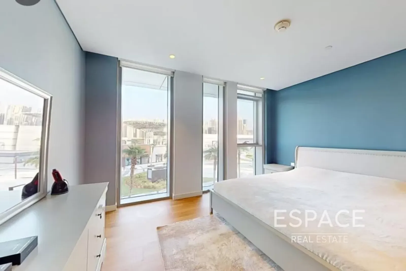 PropertiesGalleryCamera