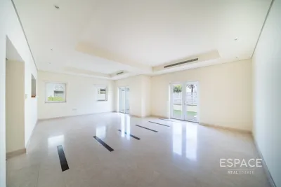 Quortaj, Al Furjan, Dubai - Espace