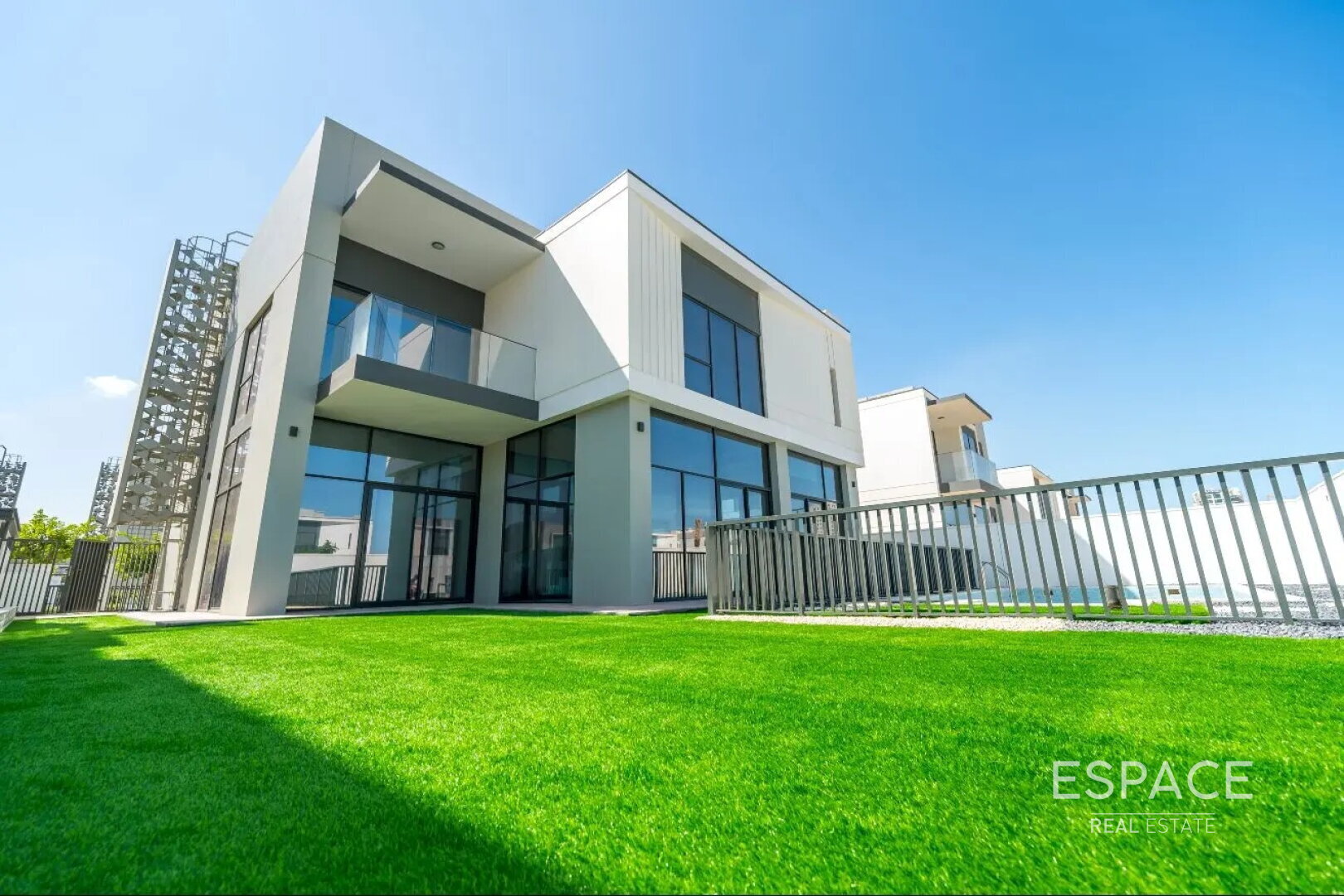 single static gallery