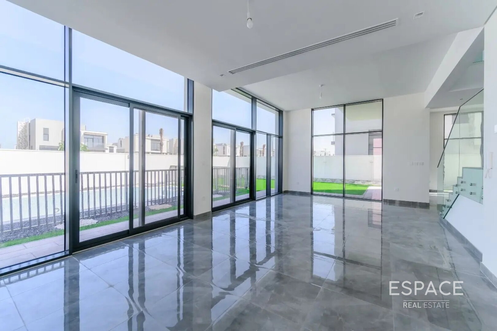 single static gallery