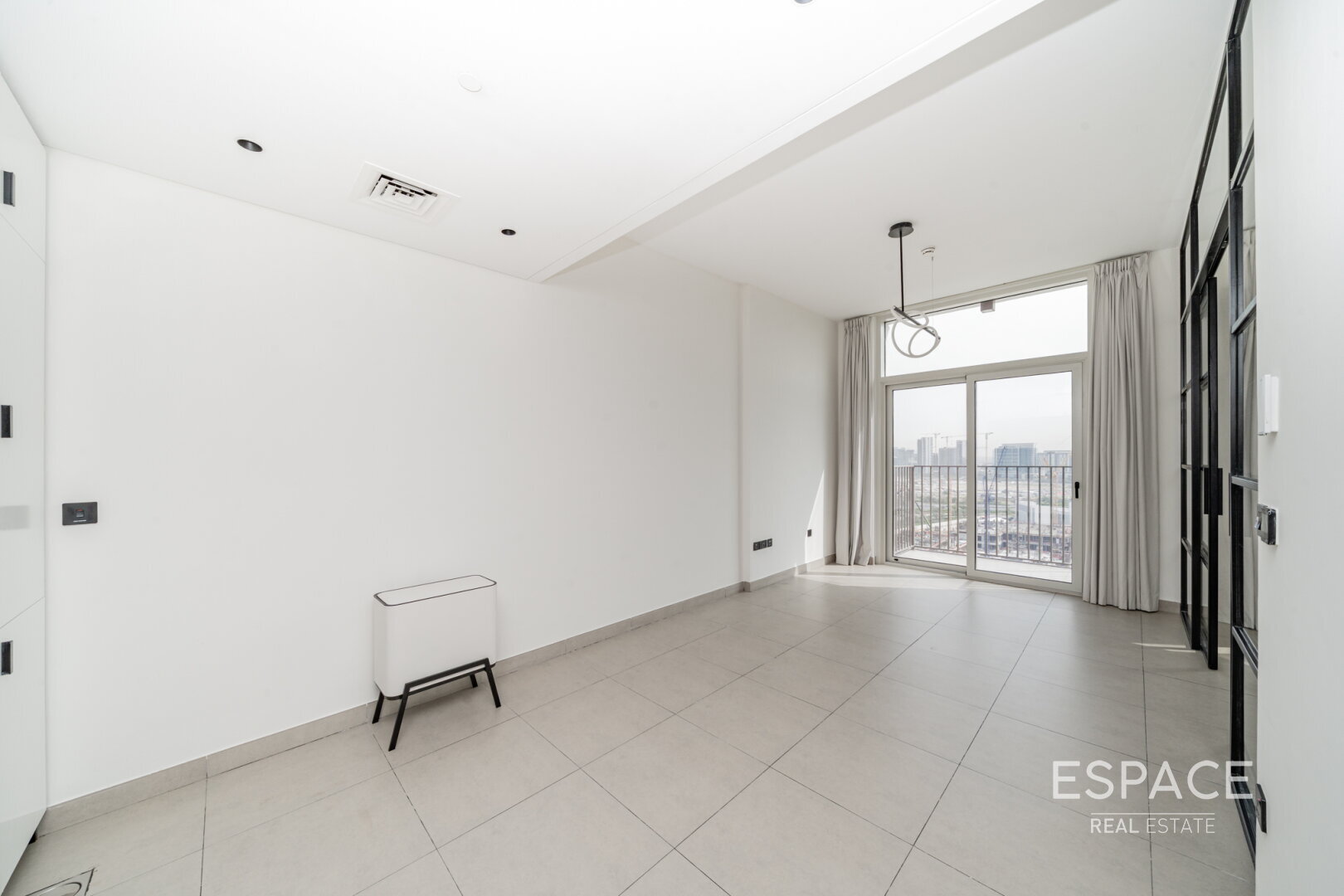 single static gallery