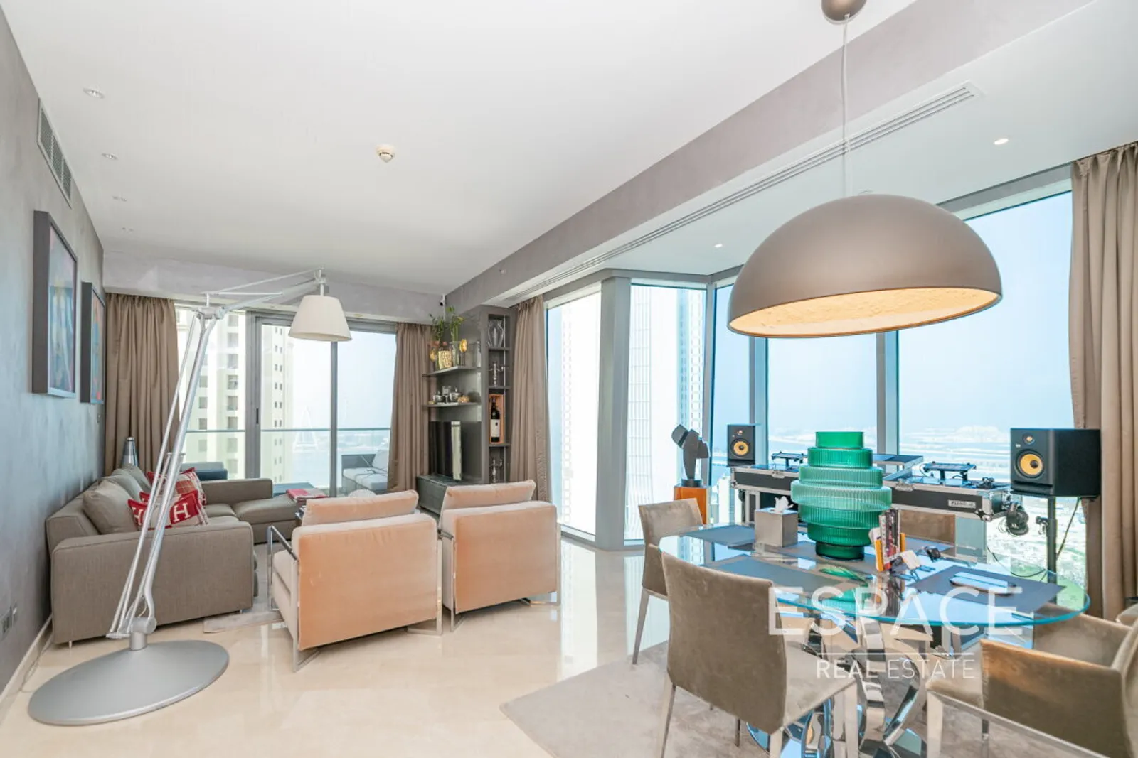 PropertiesGalleryCamera