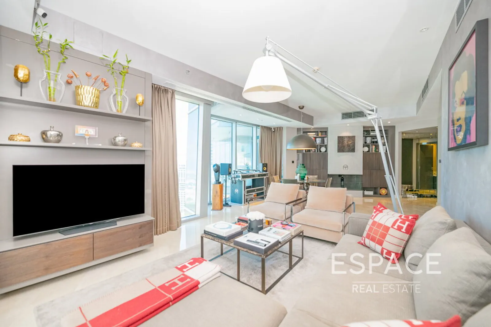 PropertiesGalleryCamera