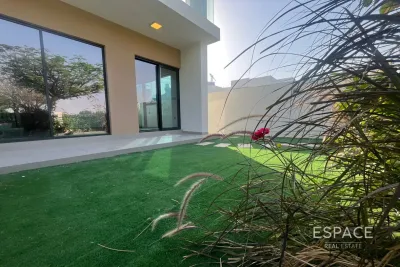 Park Residence 4, Damac Hills , Dubai - Espace