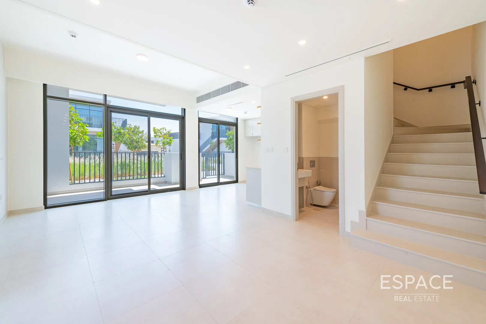 single static gallery