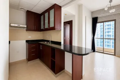 JBR - Bahar 6, Jumeirah Beach Residence, Dubai - Espace