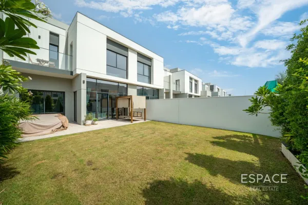 Murooj Al Furjan - West Phase 1, Al Furjan, Dubai - Espace