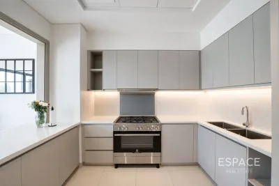 Murooj Al Furjan - West Phase 1, Al Furjan, Dubai - Espace