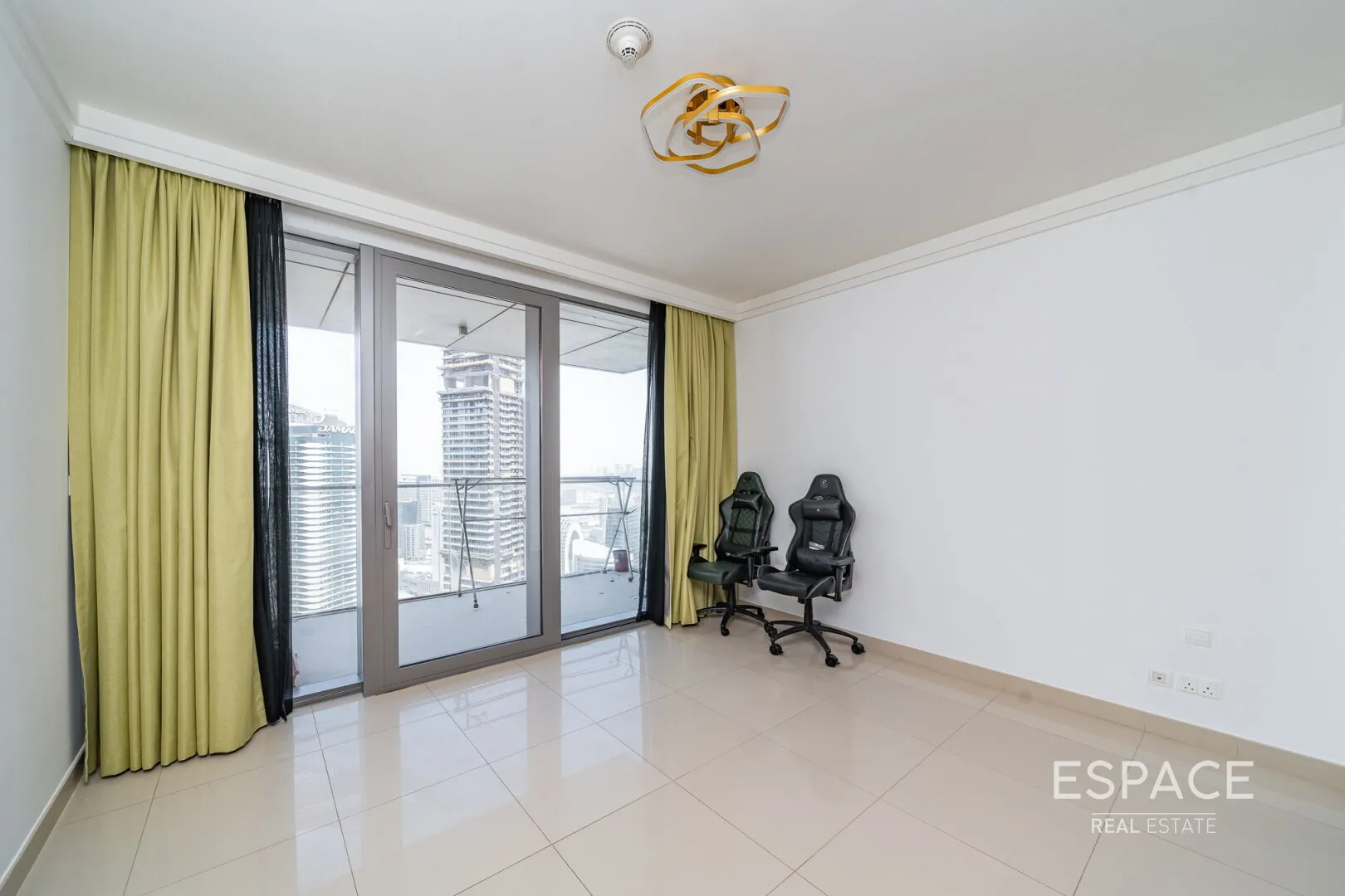 PropertiesGalleryCamera