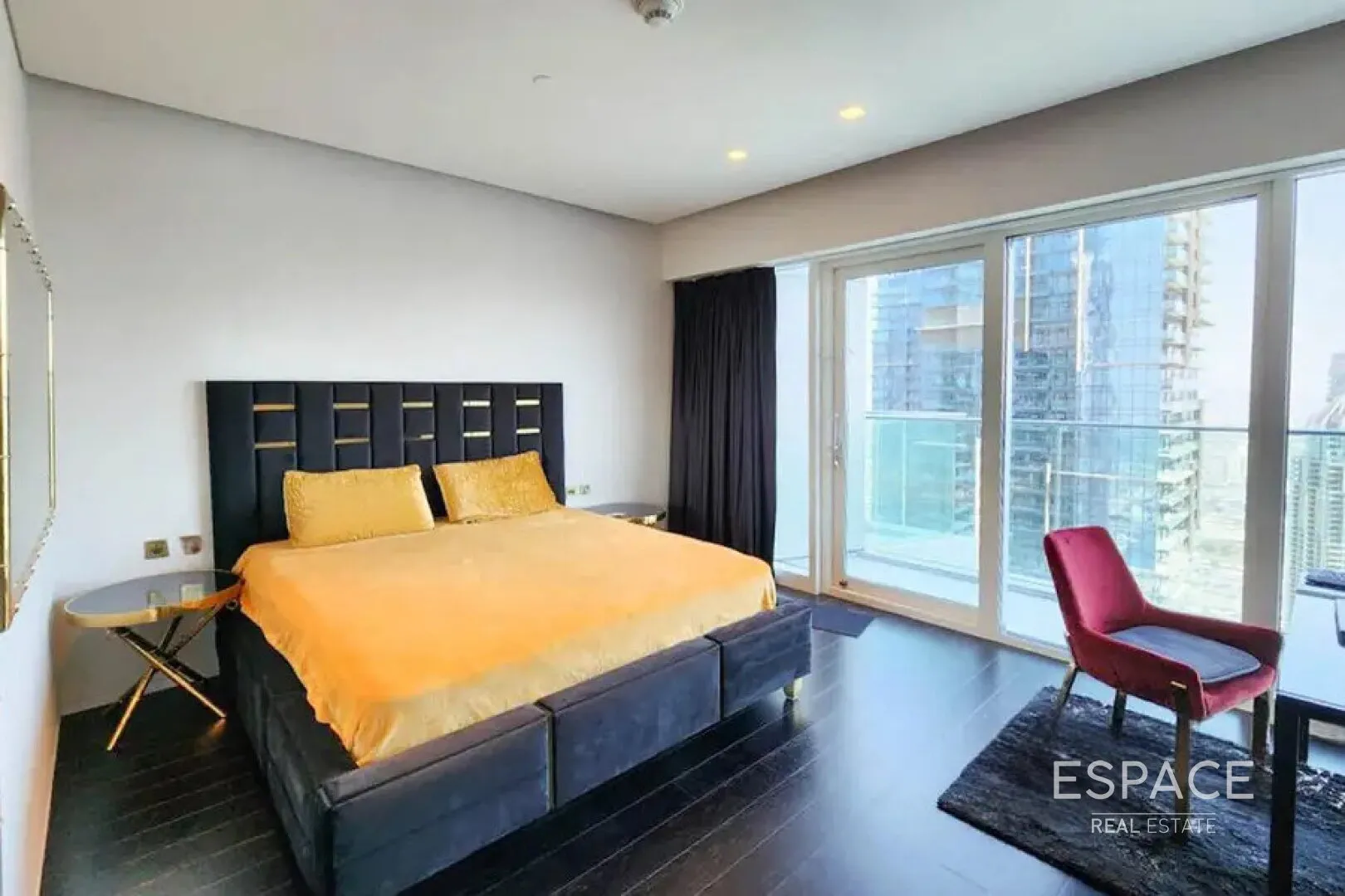 PropertiesGalleryCamera