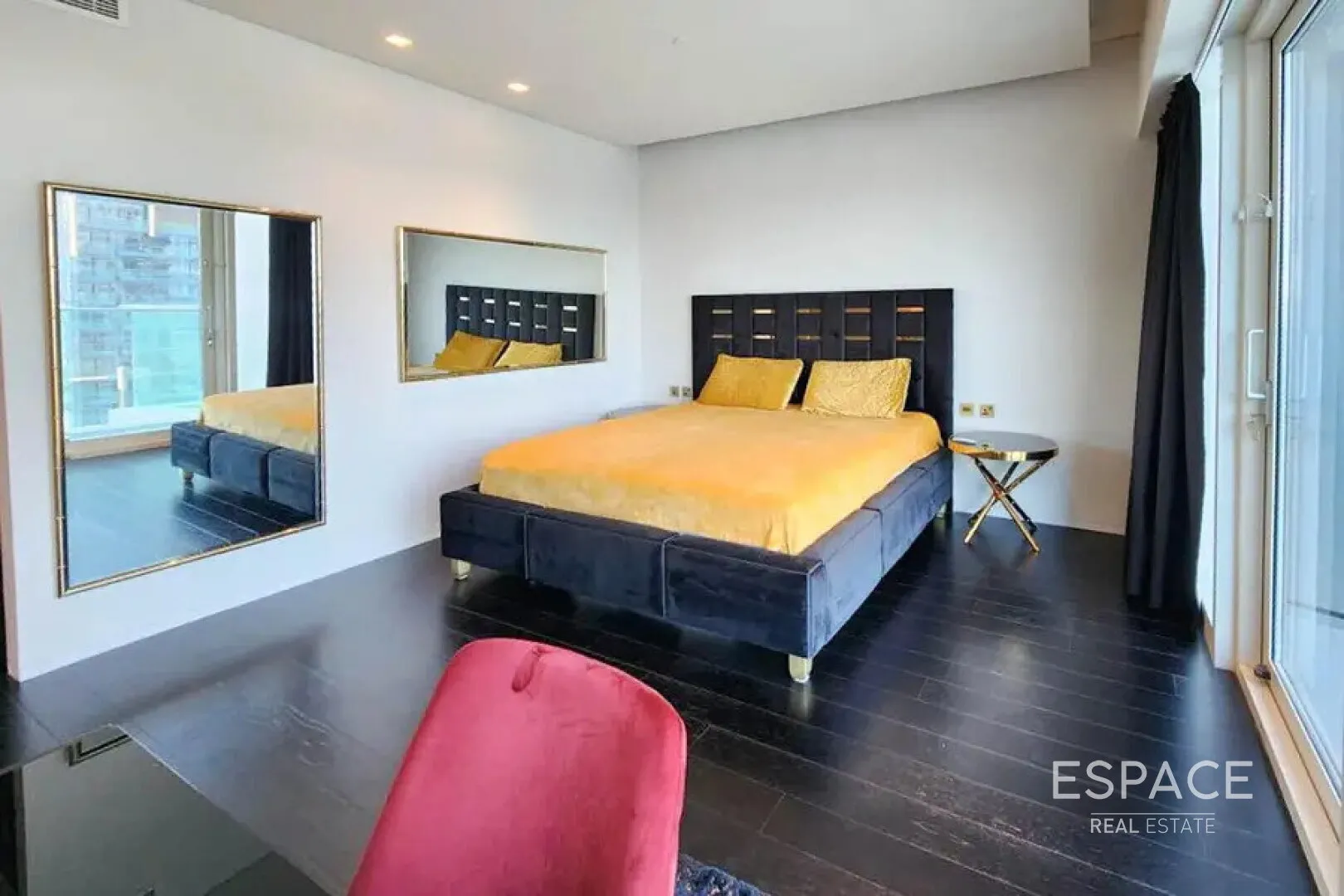 PropertiesGalleryCamera