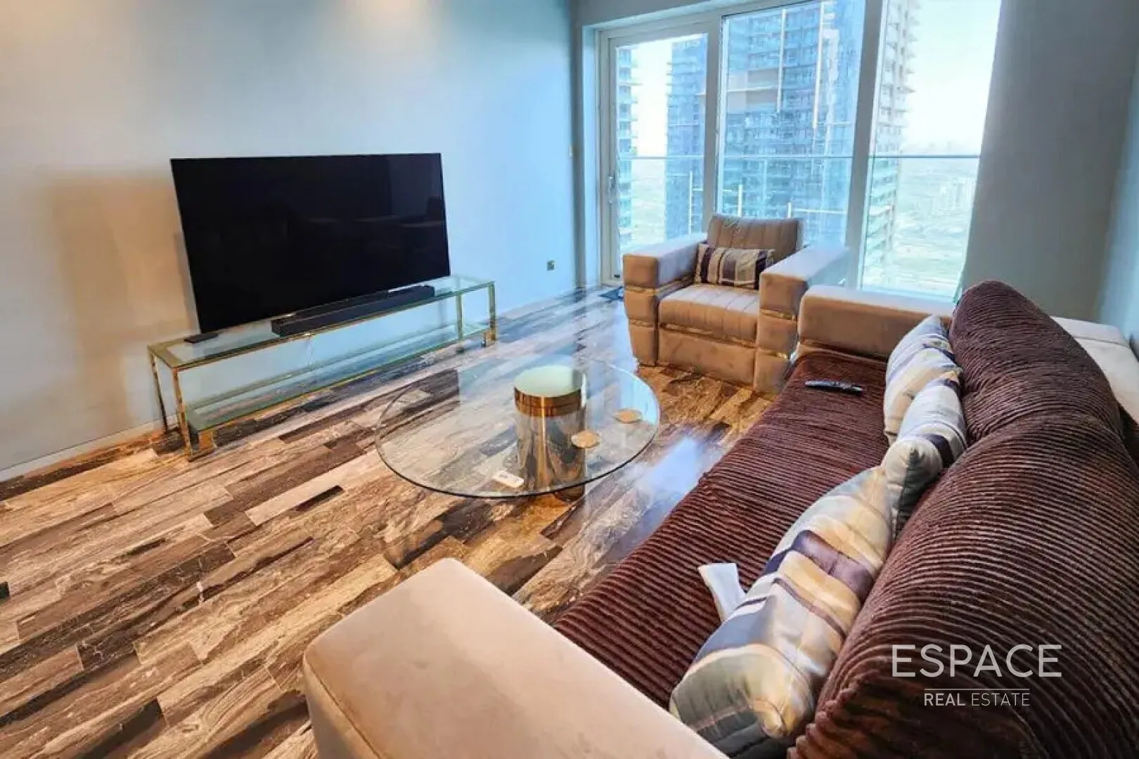 PropertiesGalleryCamera