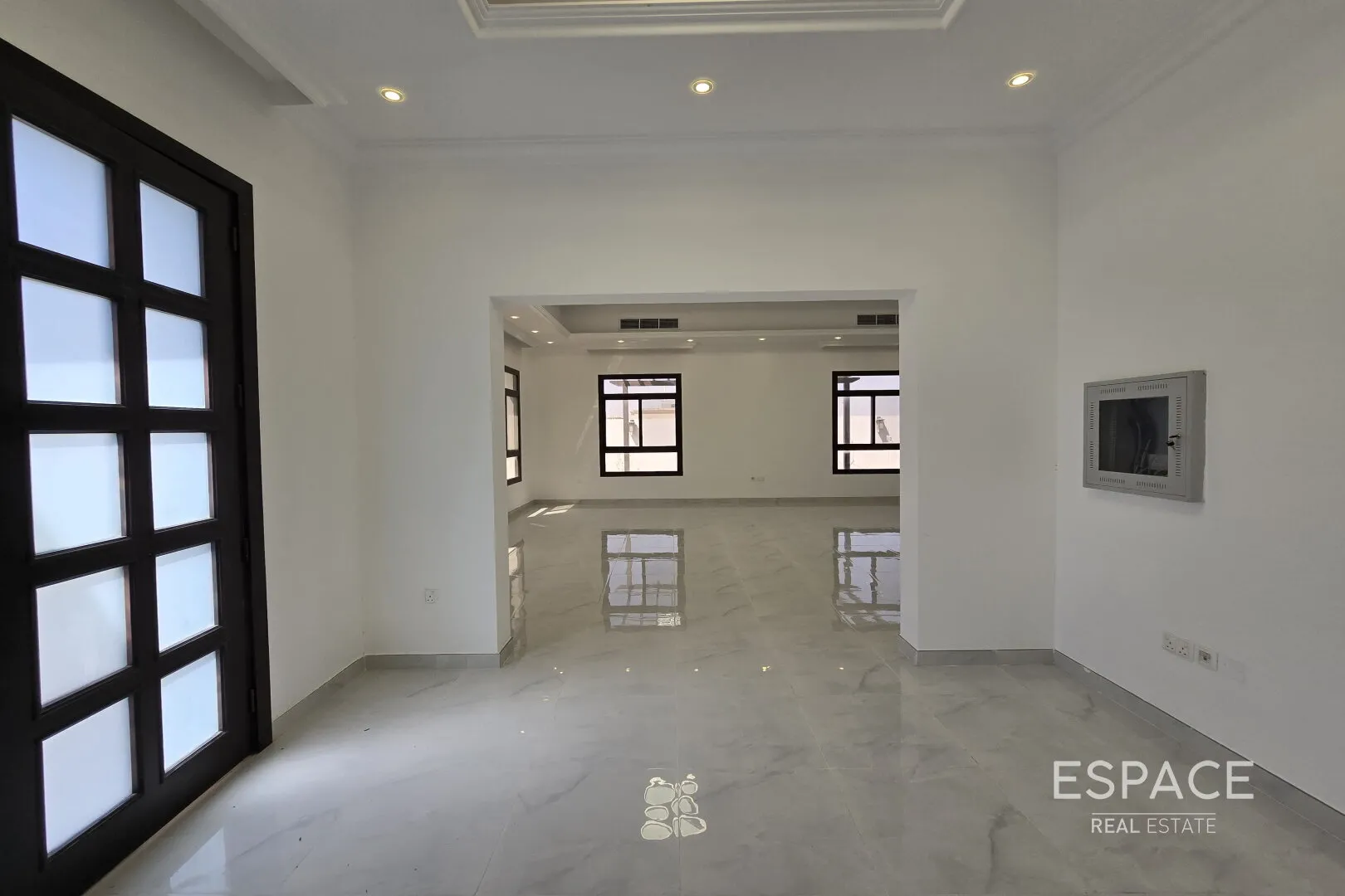 single static gallery