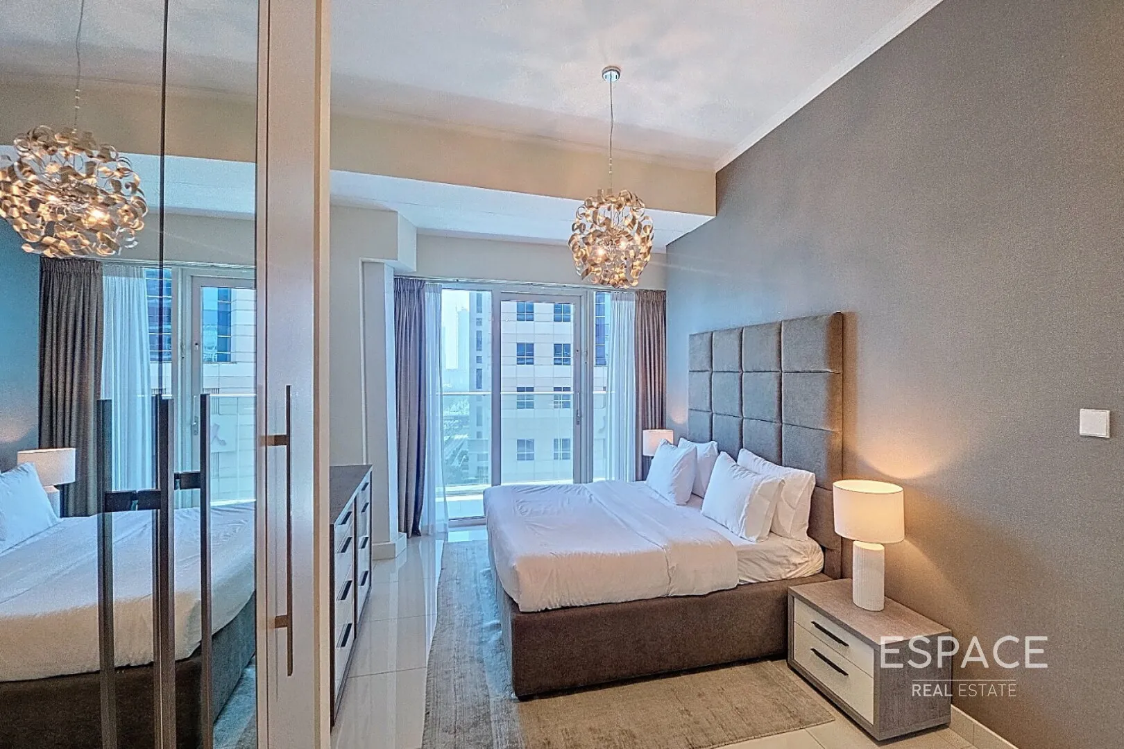 PropertiesGalleryCamera