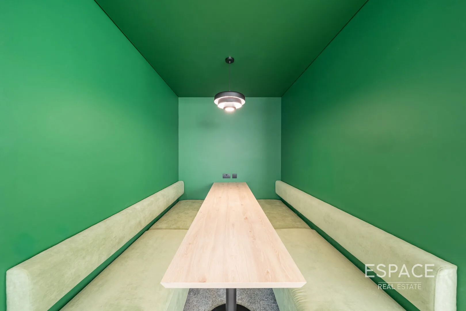 single static gallery