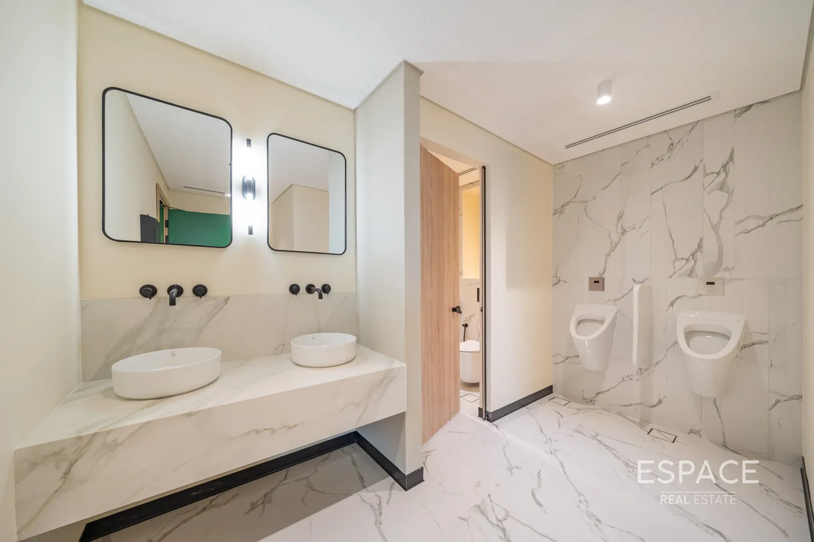 single static gallery