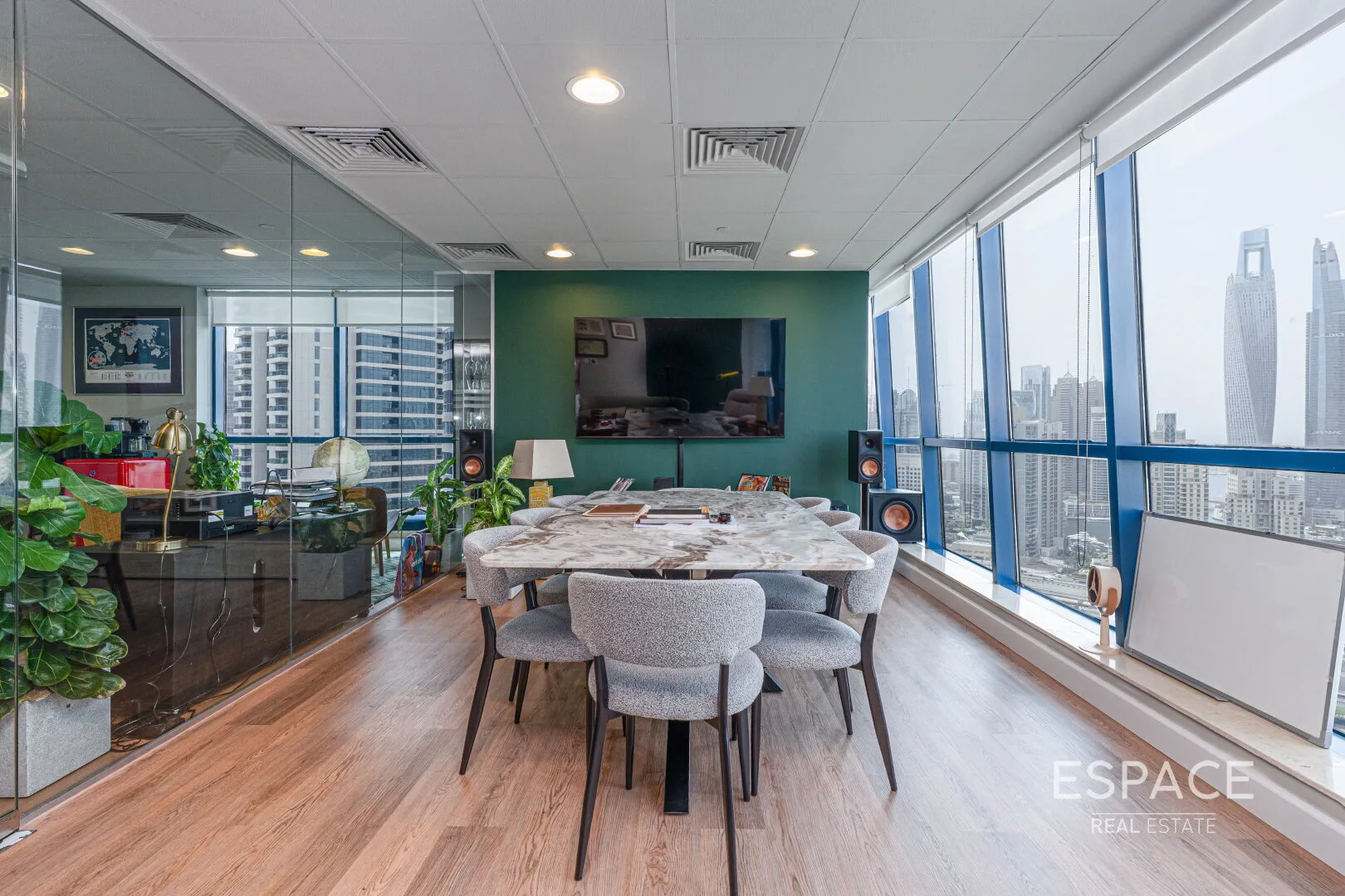 PropertiesGalleryCamera