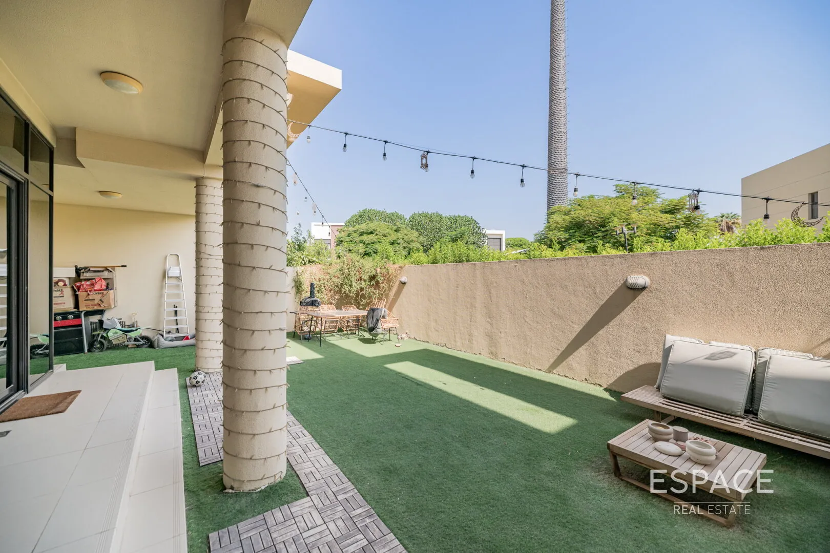 PropertiesGalleryCamera