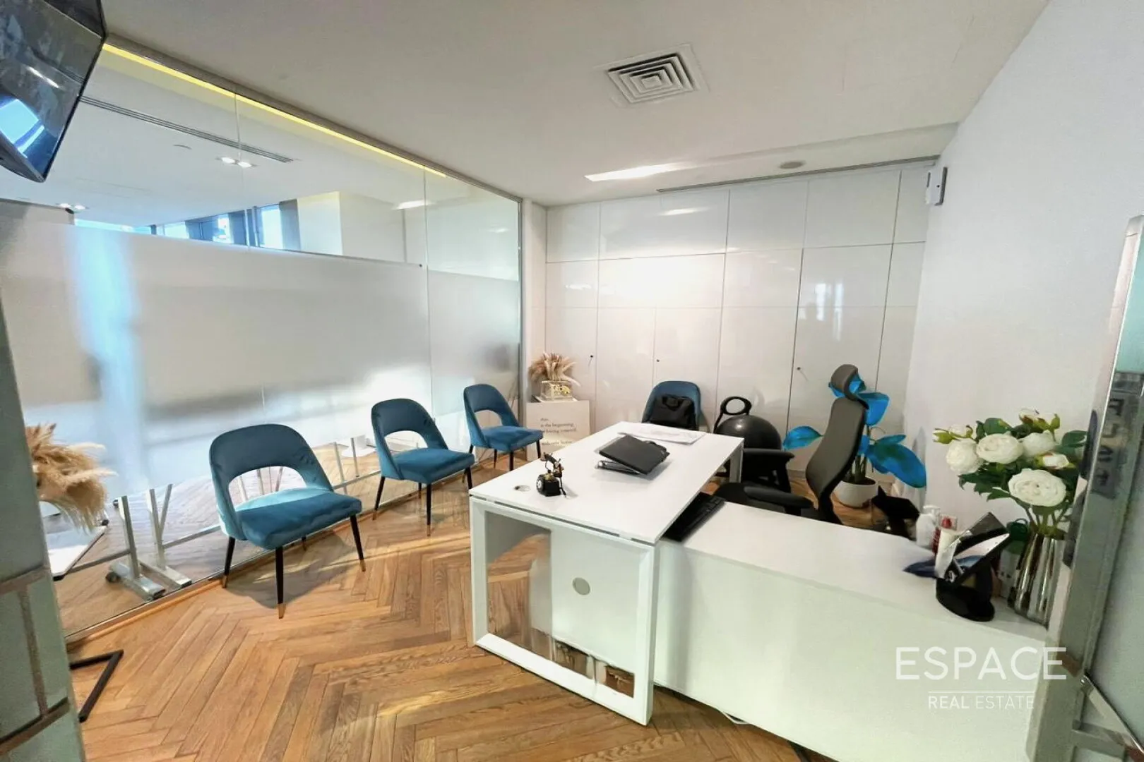 PropertiesGalleryCamera