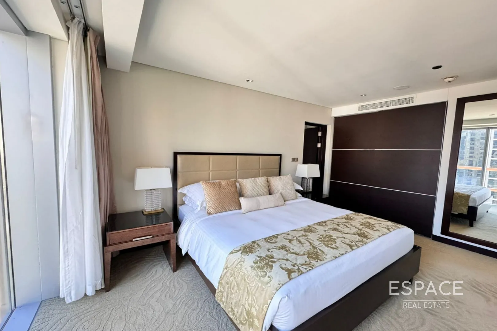 single static gallery