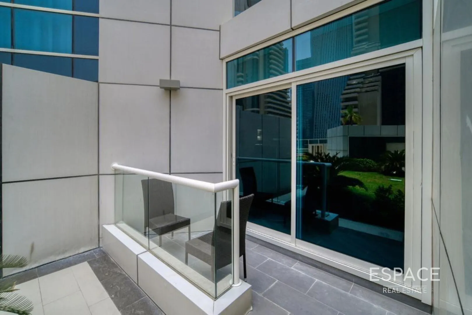 PropertiesGalleryCamera