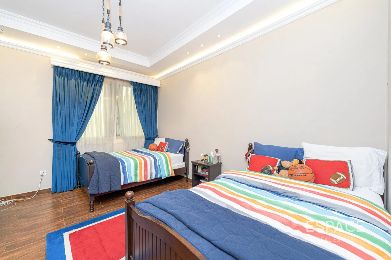 PropertiesGalleryCamera