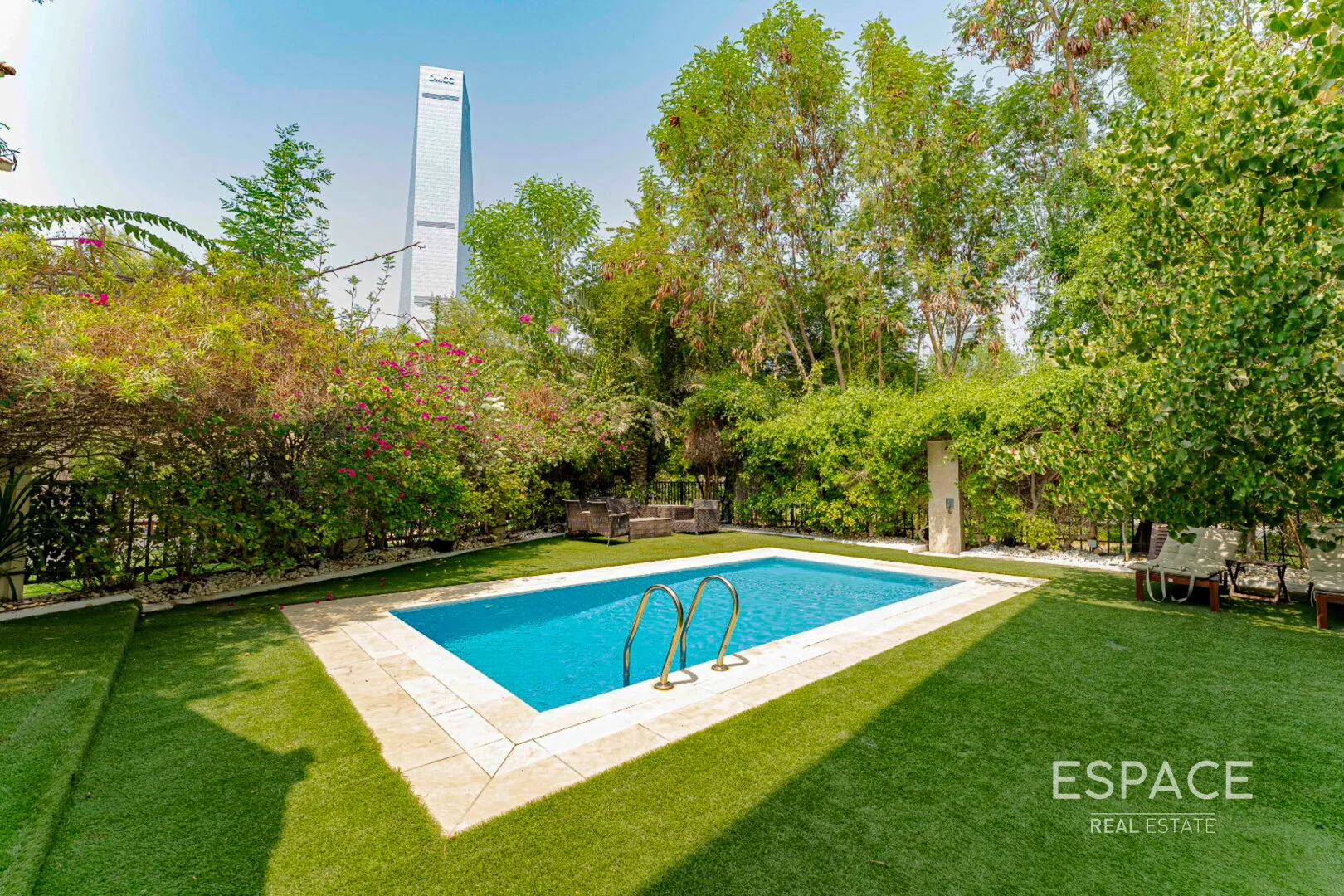 single static gallery