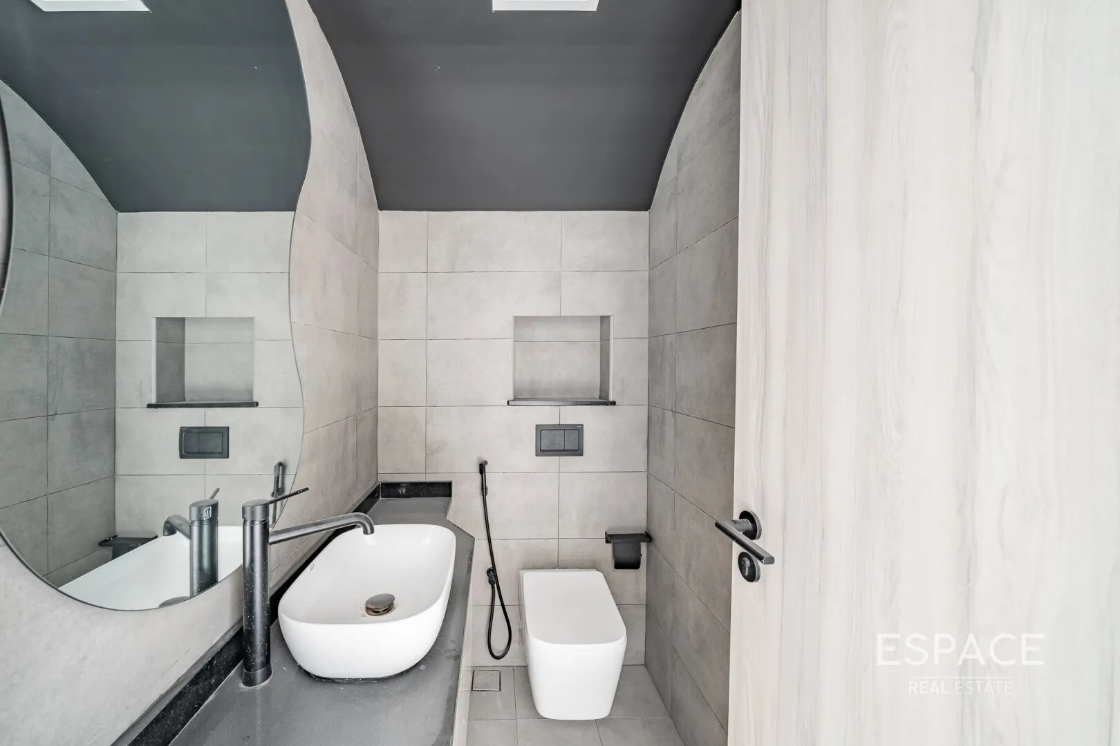 single static gallery